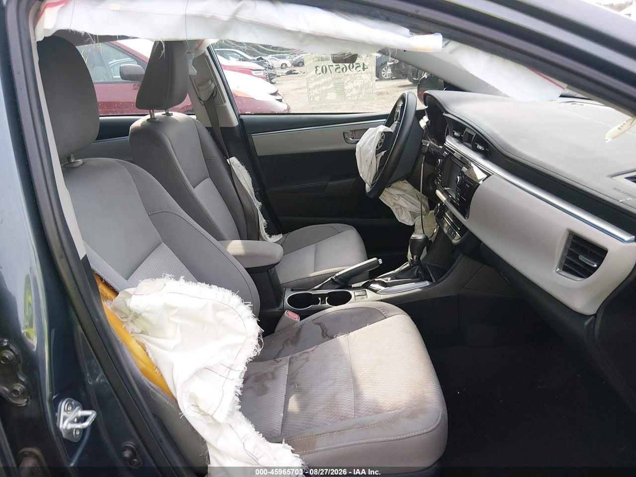 2015 TOYOTA COROLLA LE · 5/11