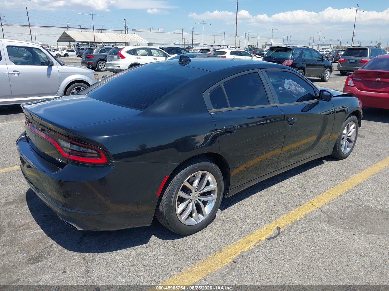 2016 DODGE CHARGER SXT · 4/10