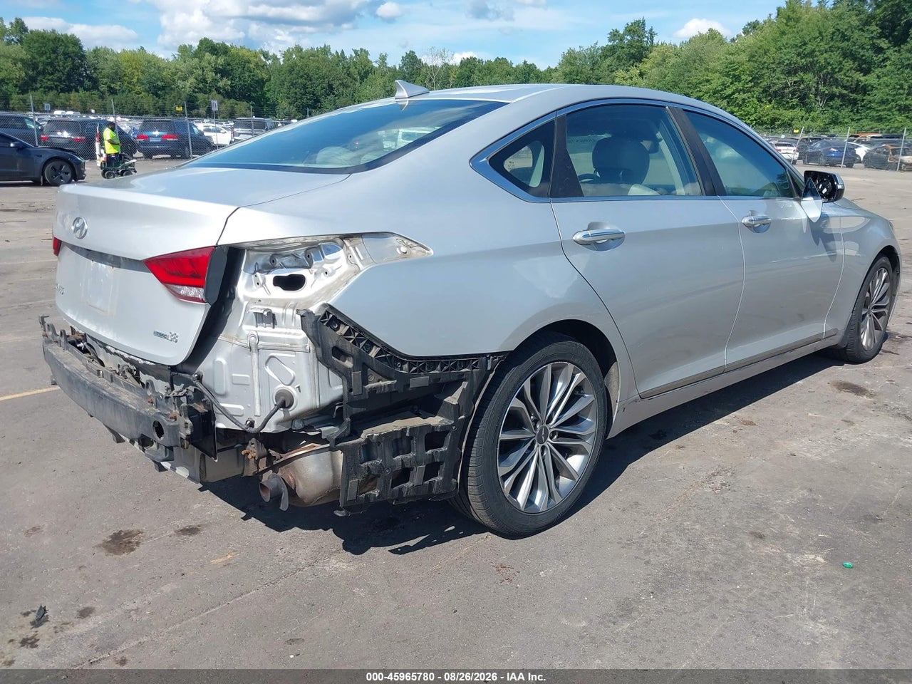 2016 HYUNDAI GENESIS 3.8 · 4/11