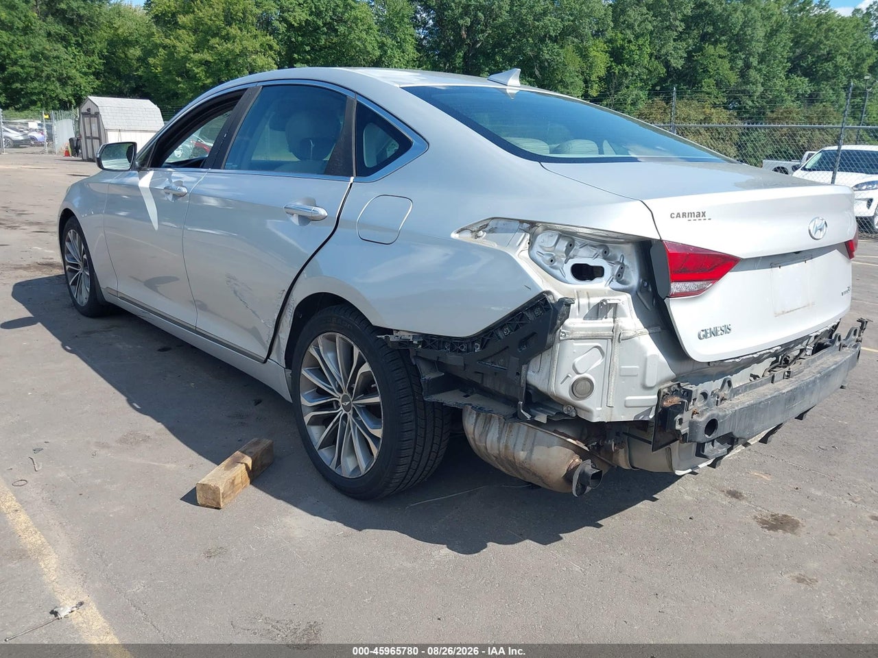 2016 HYUNDAI GENESIS 3.8 · 3/11