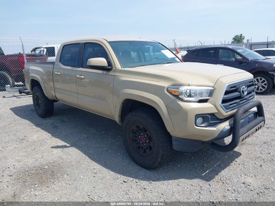 2017 TOYOTA TACOMA SR5