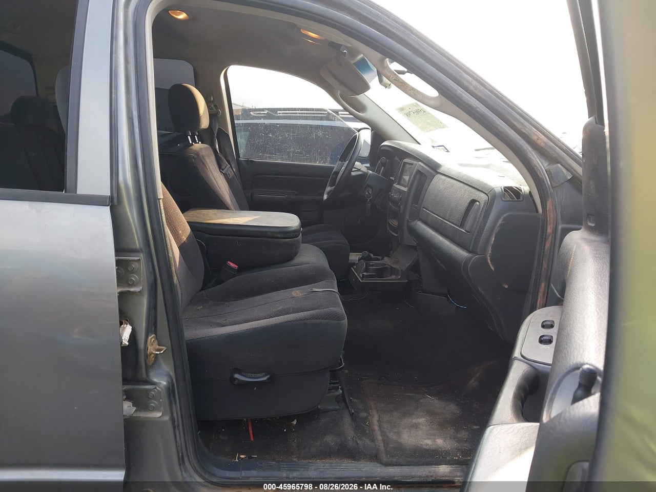 2005 DODGE RAM 1500 SLT/LARAMIE · 5/11