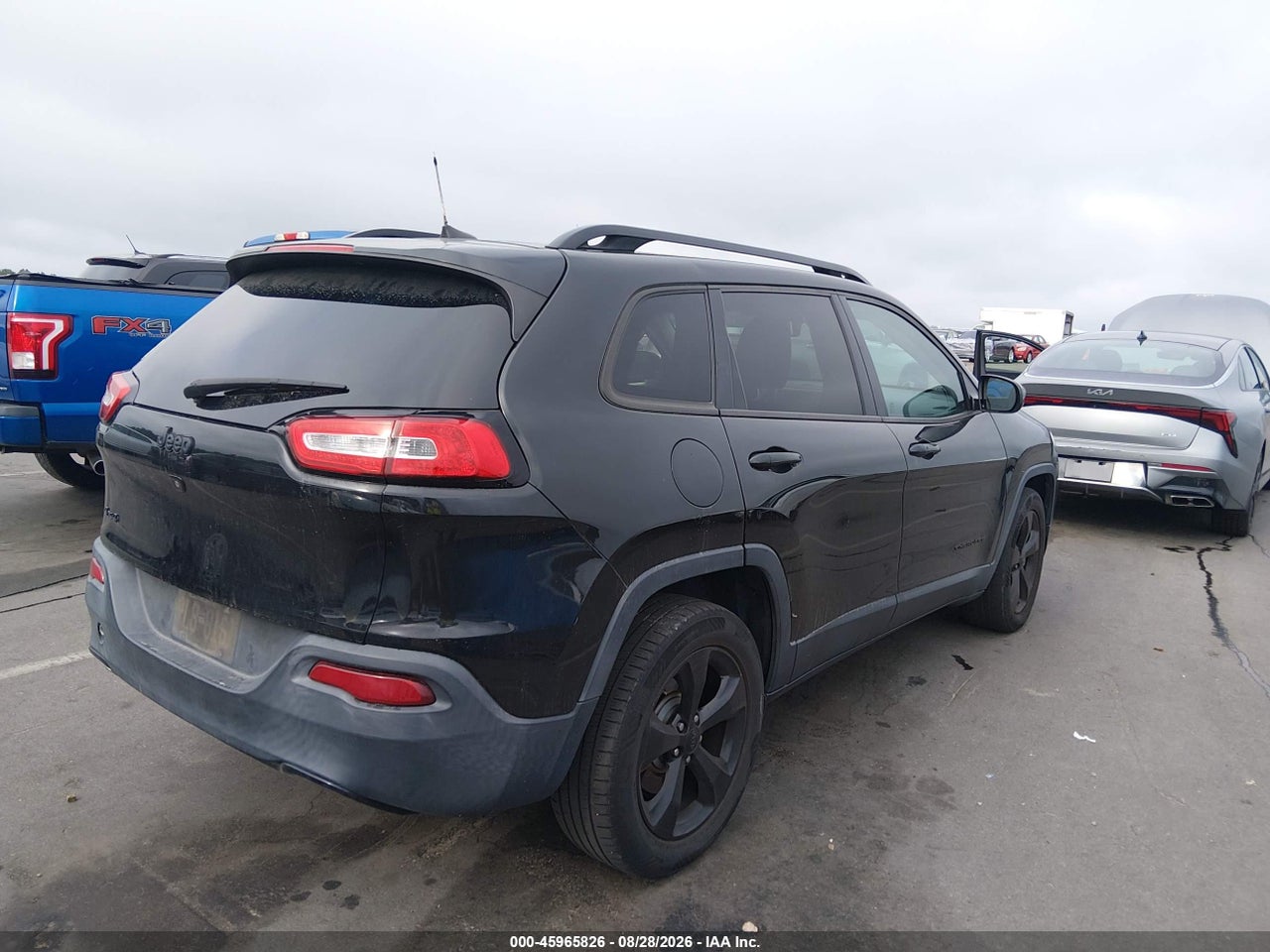 2016 JEEP CHEROKEE ALTITUDE · 4/11