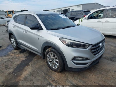KM8J3CA45HU****** · 2017 HYUNDAI TUCSON SE