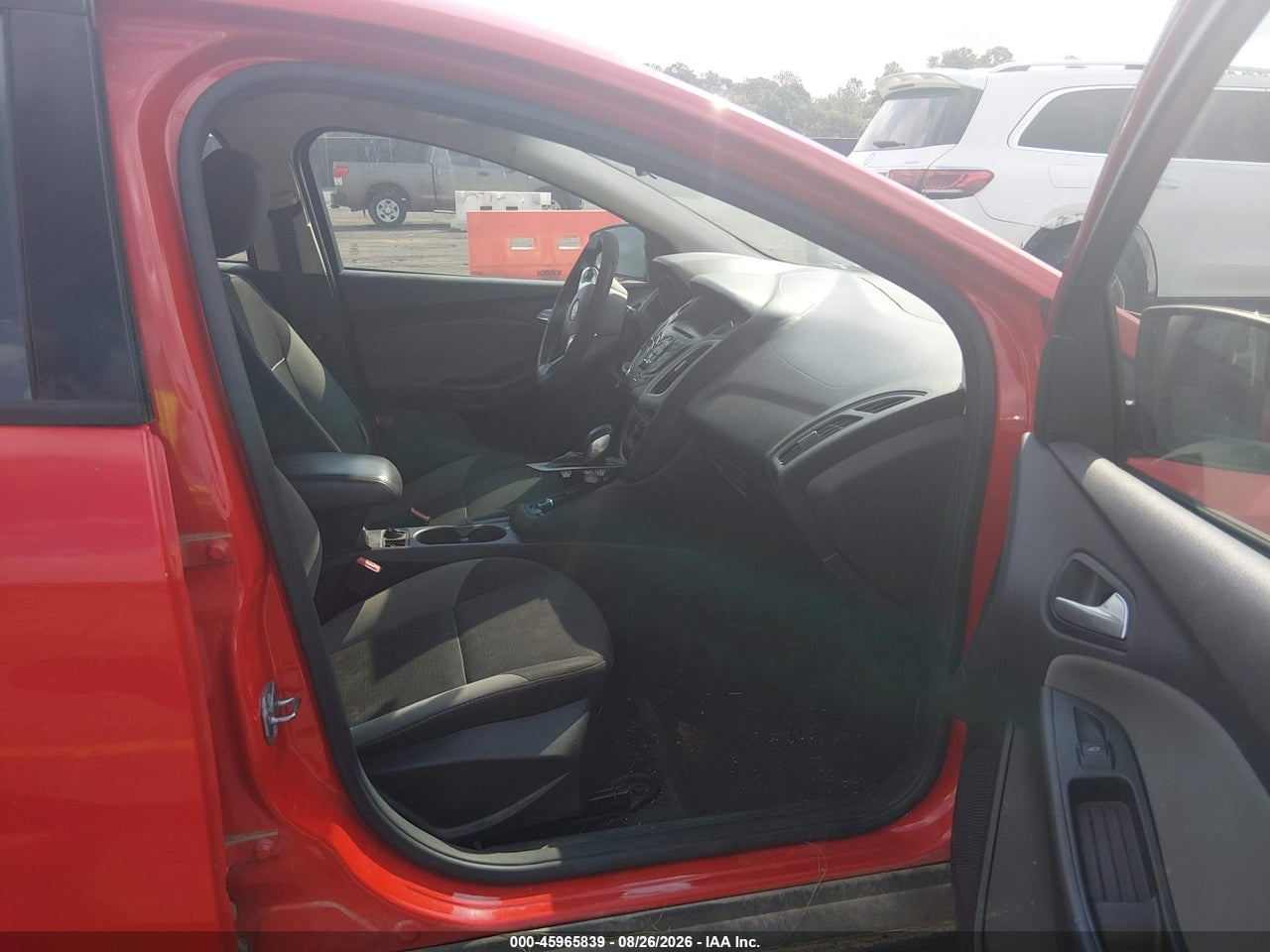 2014 FORD FOCUS SE · 5/11