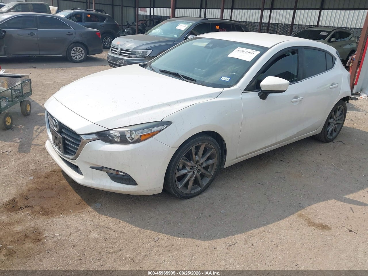 2018 MAZDA MAZDA3 TOURING · 2/11