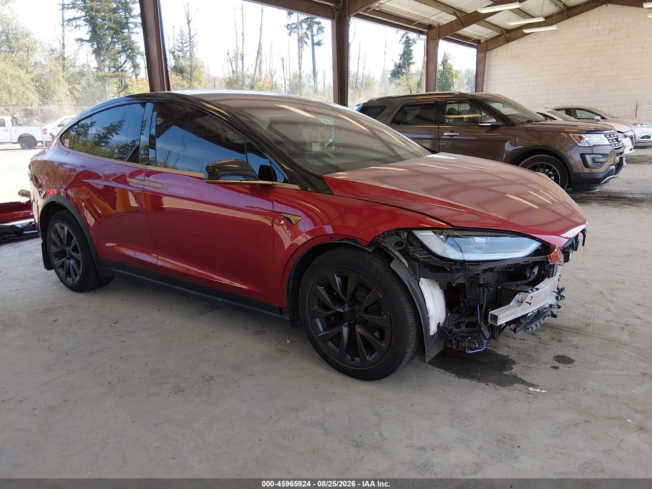 7SAXCDE5XRF****** · 2024 TESLA MODEL X LONG RANGE