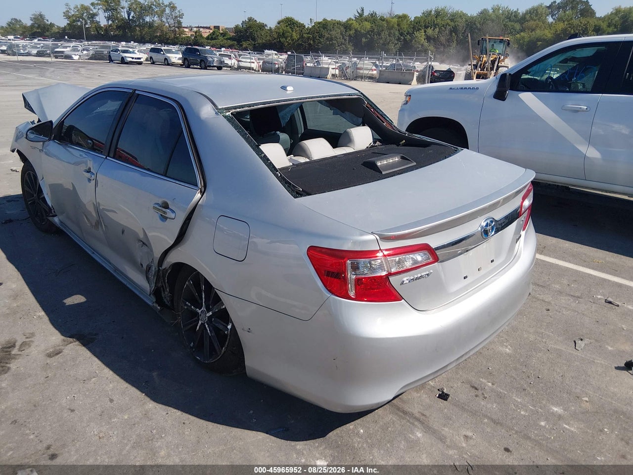 2012 TOYOTA CAMRY HYBRID XLE · 3/10