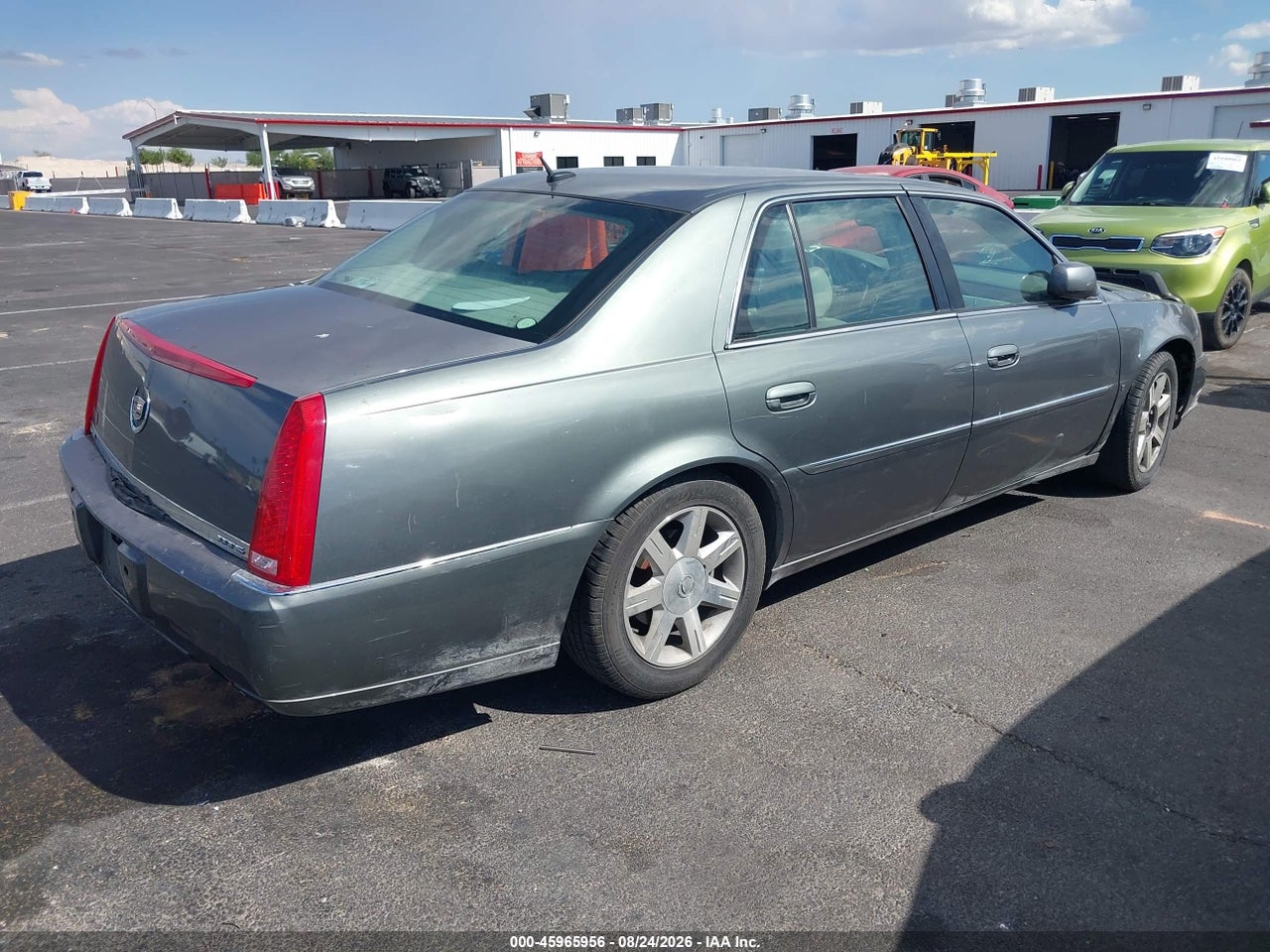 2006 CADILLAC DTS 1SB · 4/11