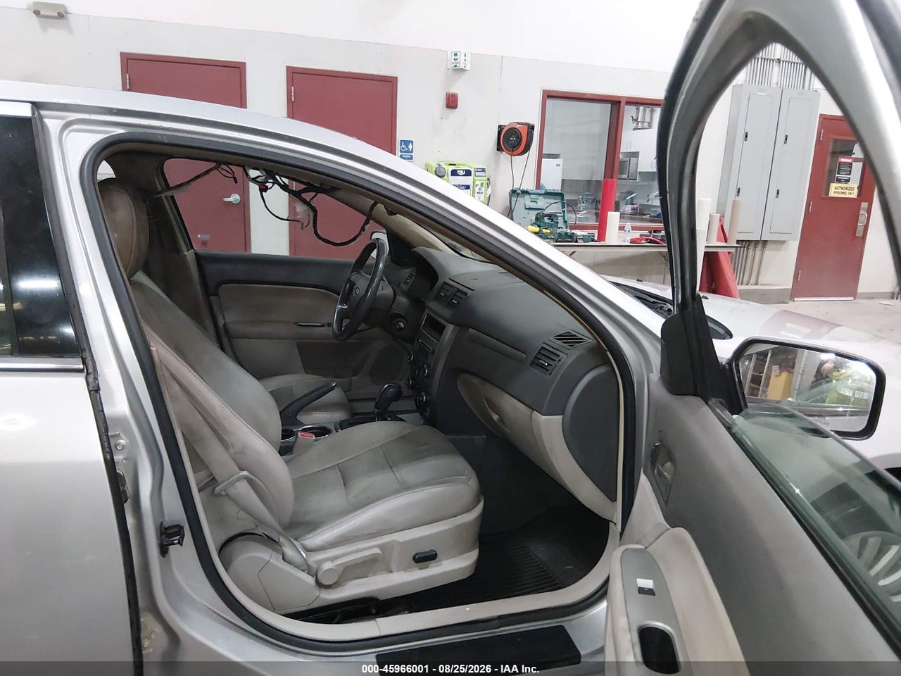 2010 FORD FUSION HYBRID · 5/11