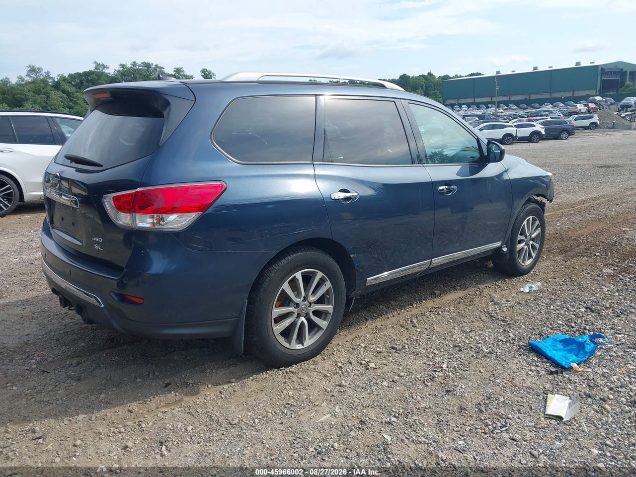 2014 NISSAN PATHFINDER SL · 4/11