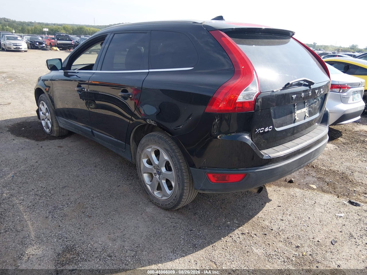 2013 VOLVO XC60 3.2 PREMIER · 3/11