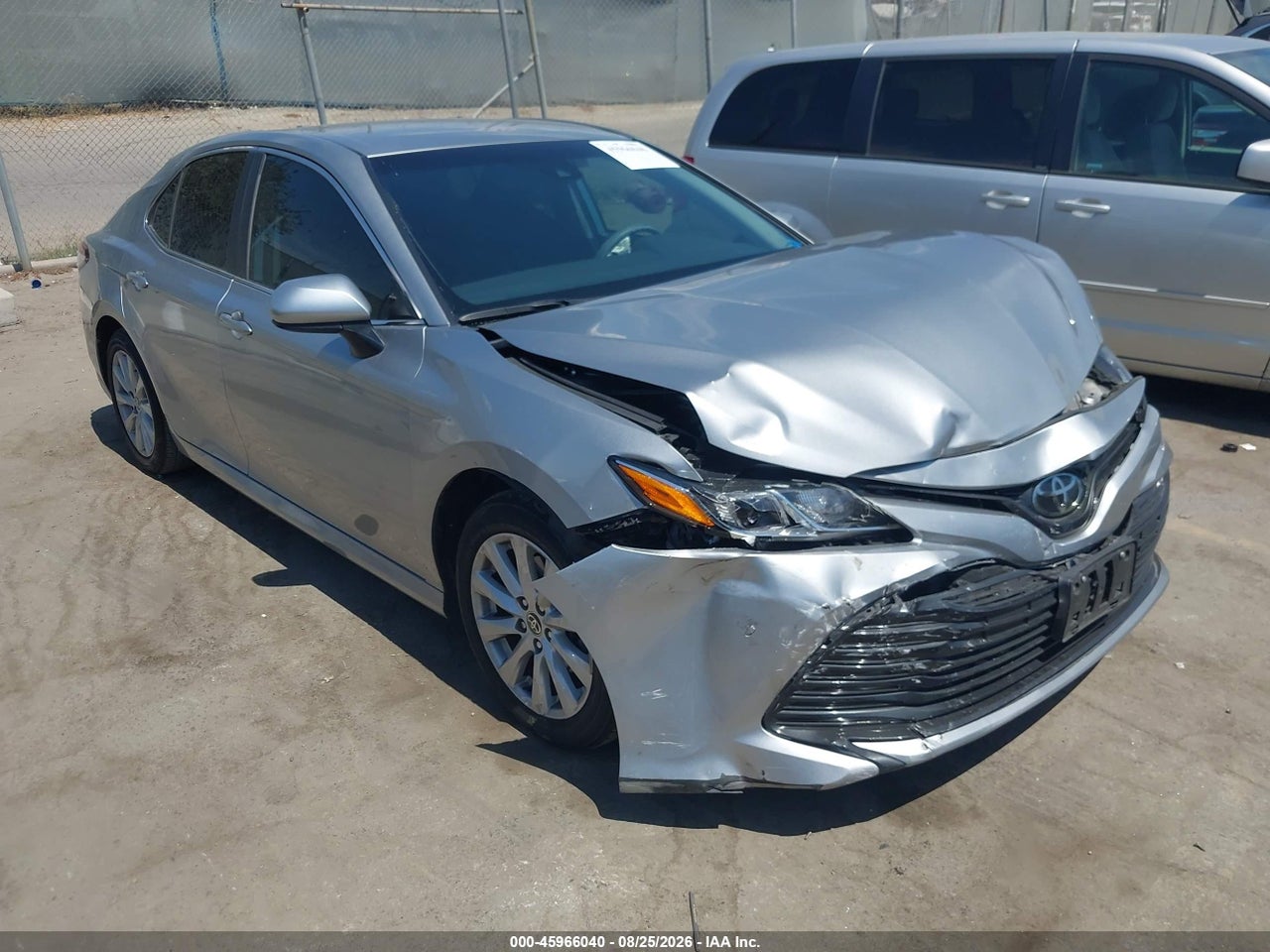 4T1C11AK6LU****** · 2020 TOYOTA CAMRY LE