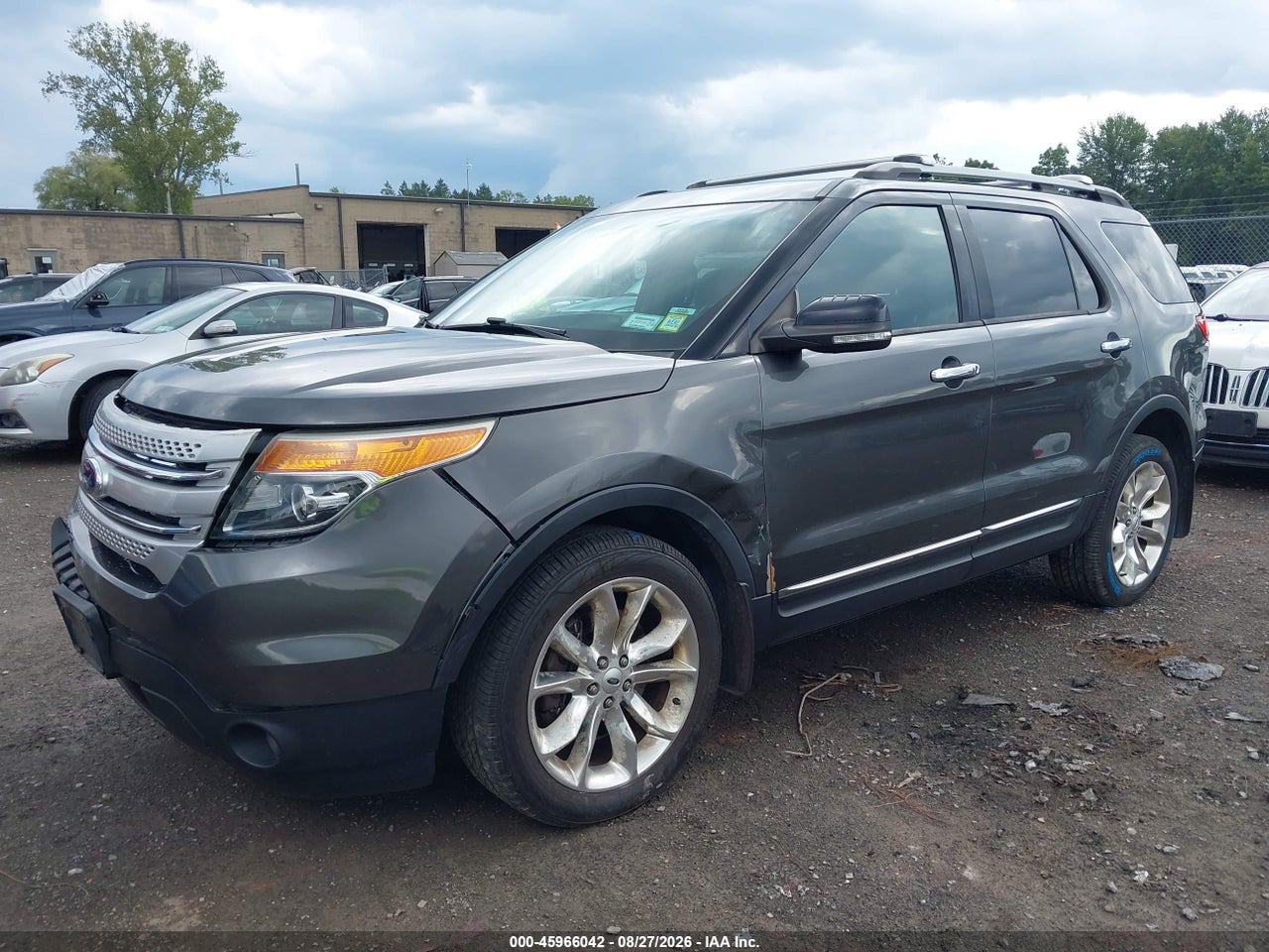 2015 FORD EXPLORER XLT · 2/11