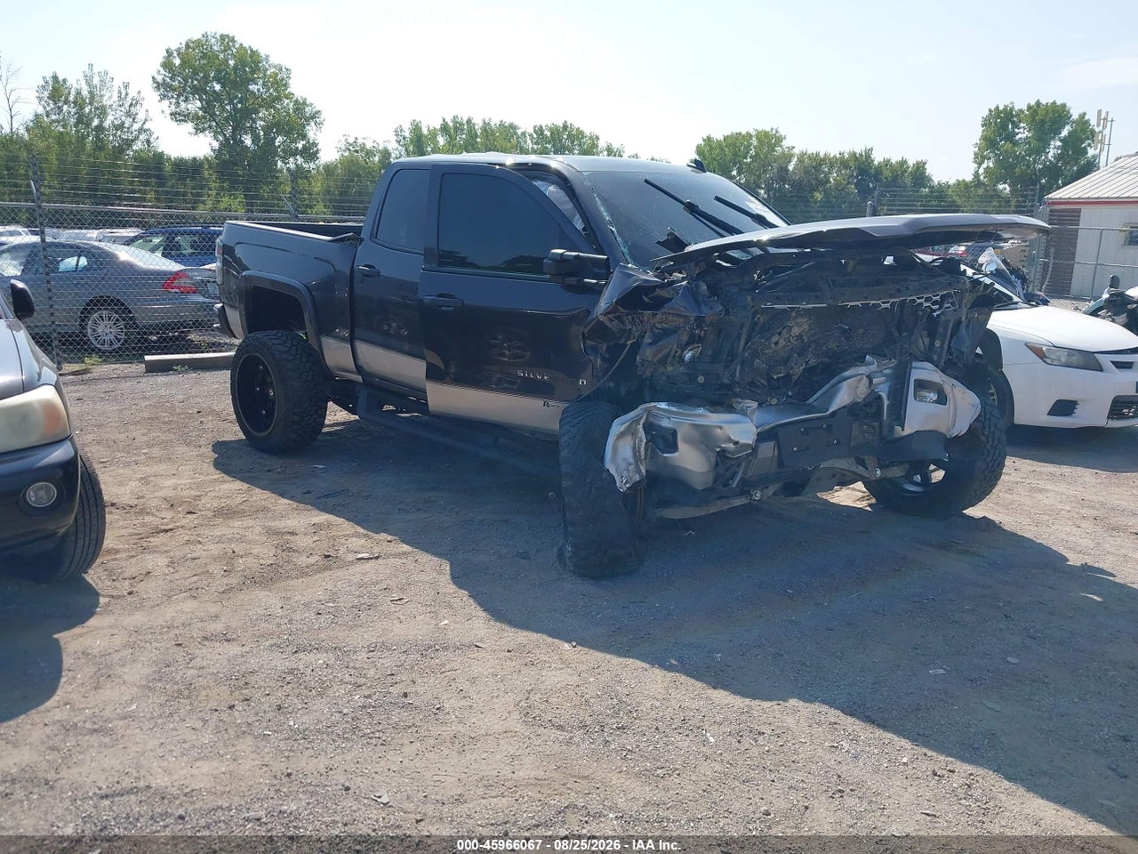 3GCUKREC1EG****** · 2014 CHEVROLET SILVERADO 1500 2LT
