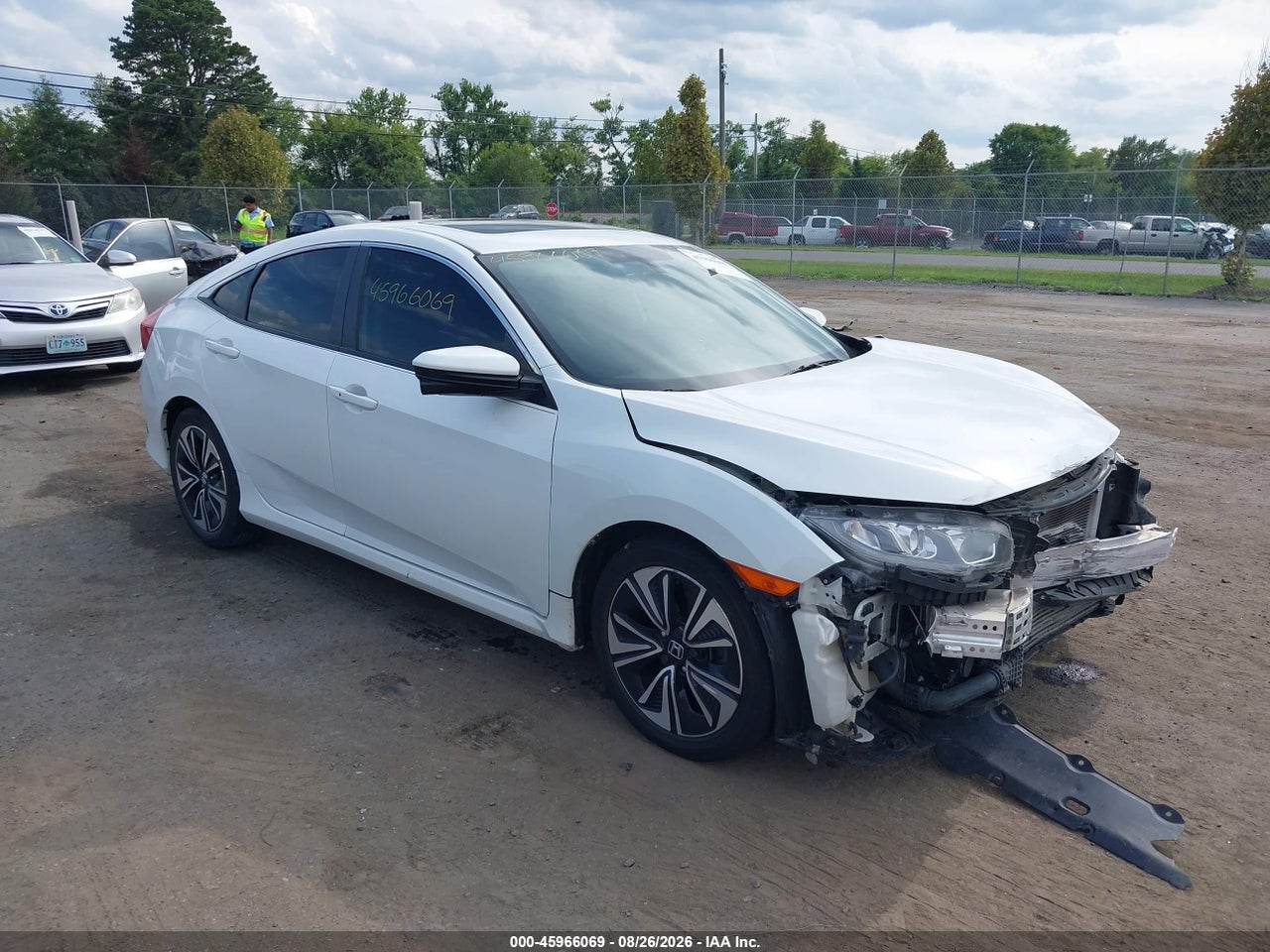JHMFC1F77JX****** · 2018 HONDA CIVIC EX-L