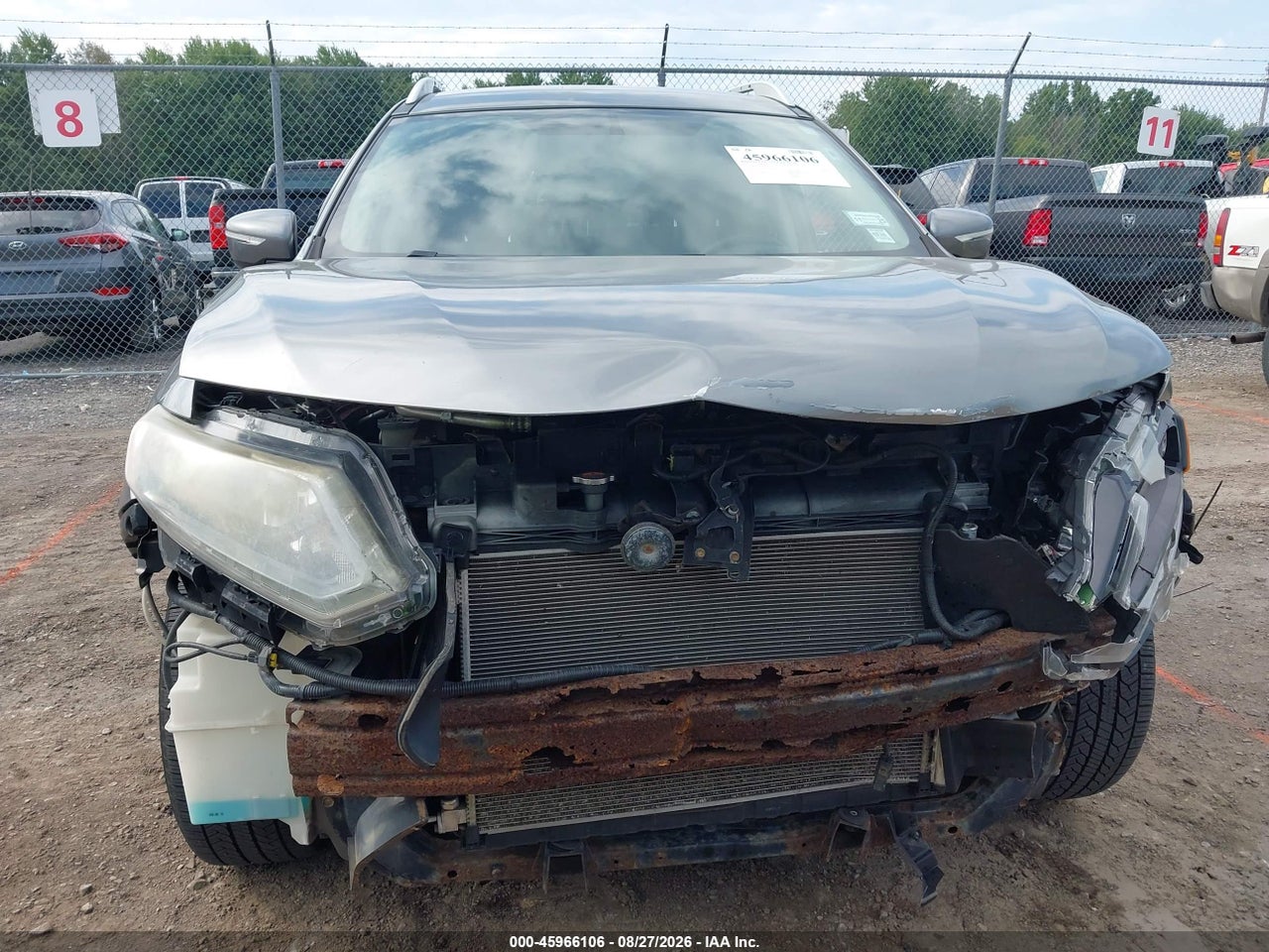 2015 NISSAN ROGUE SV · 6/11