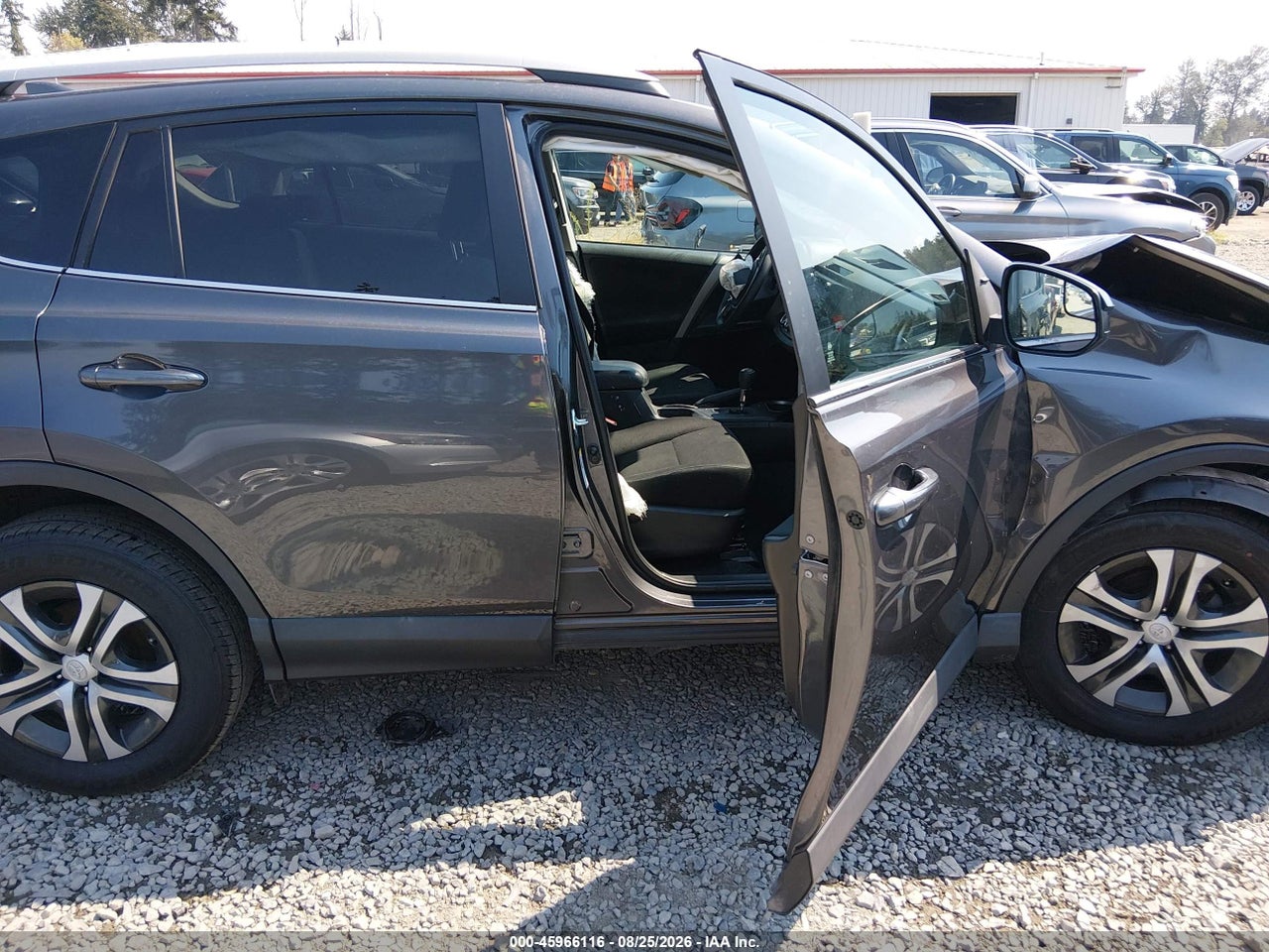 2017 TOYOTA RAV4 LE · 5/10