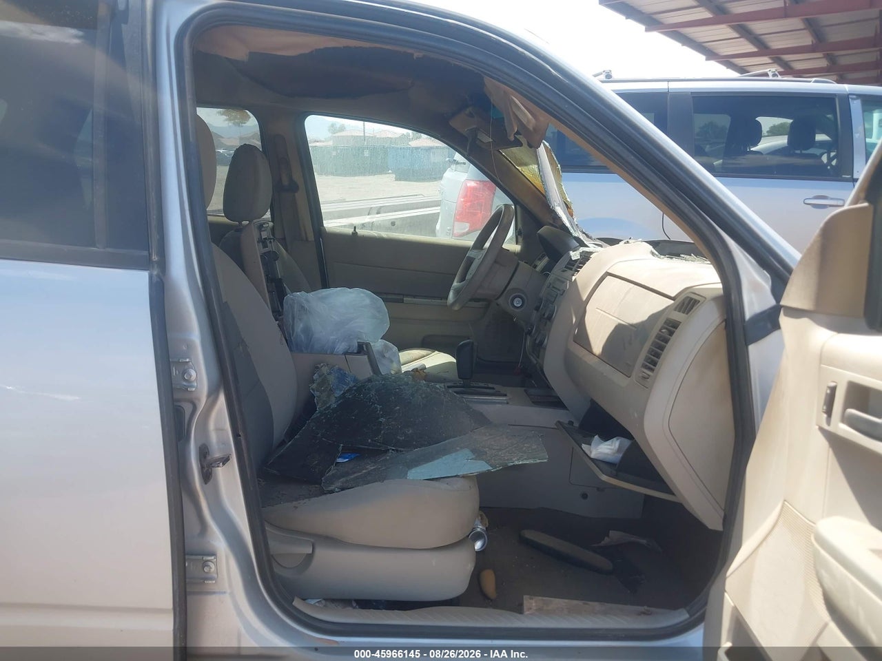 2008 FORD ESCAPE XLT · 5/11