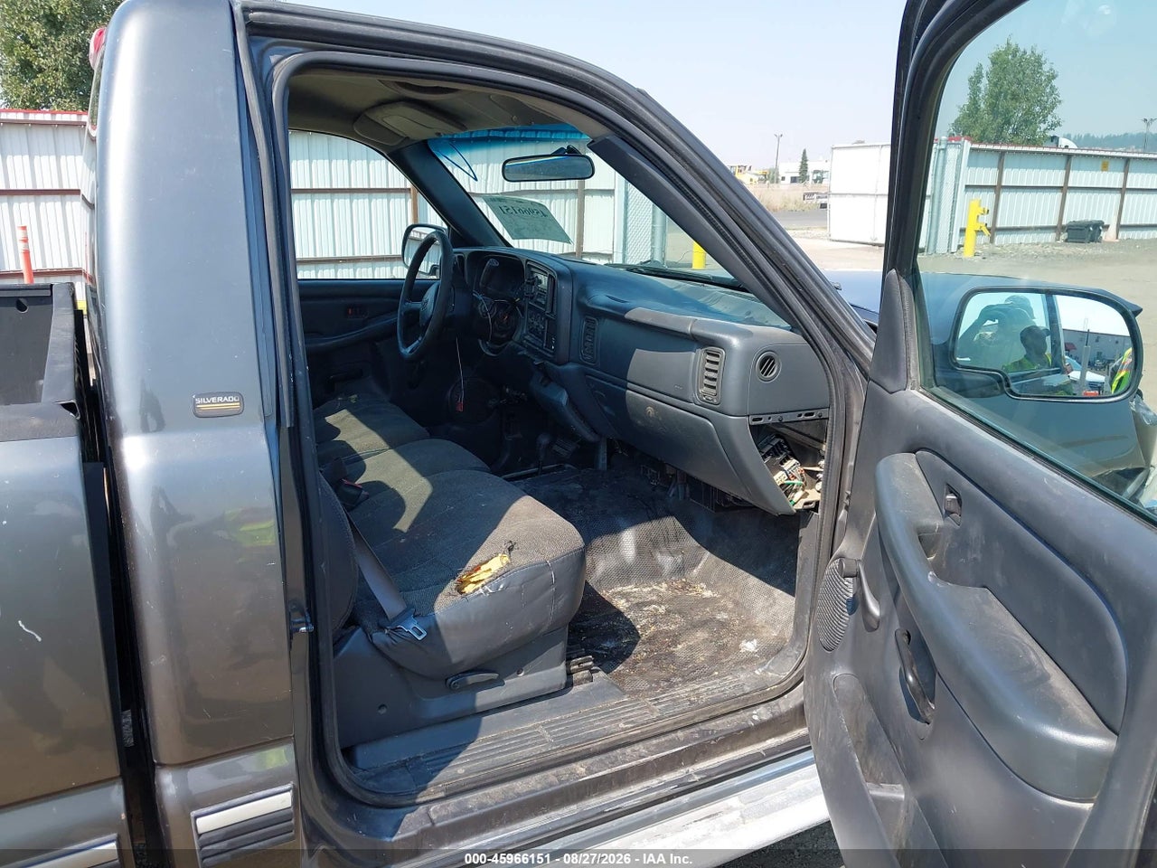2000 CHEVROLET SILVERADO 1500   · 5/11