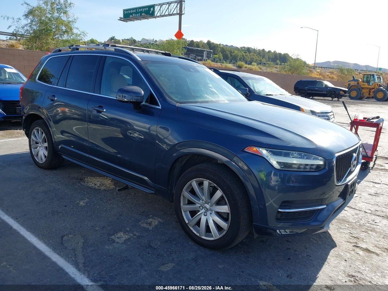 YV4A22PK9J1****** · 2018 VOLVO XC90 T6 MOMENTUM