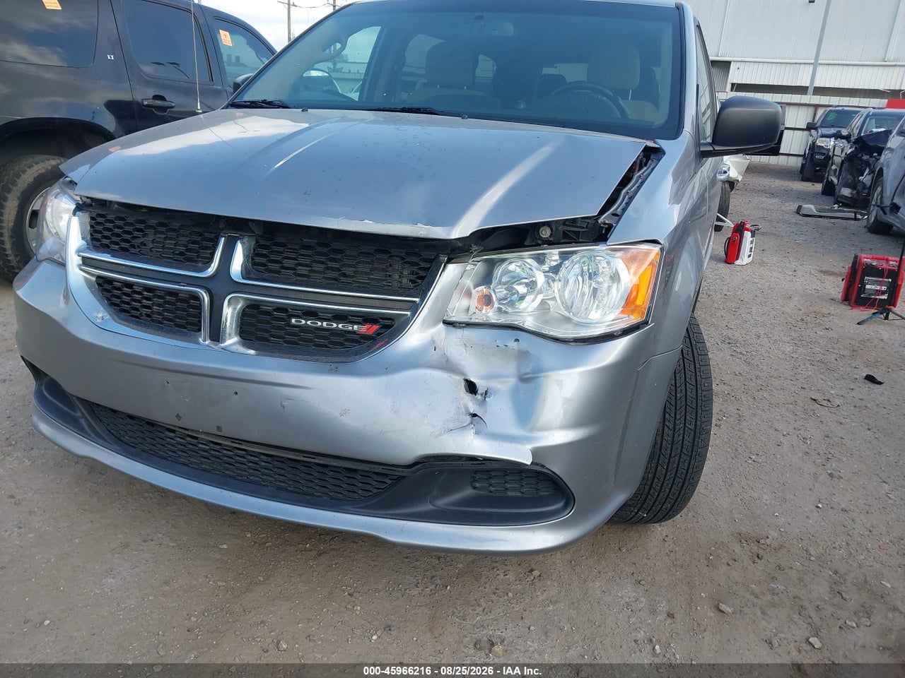 2016 DODGE GRAND CARAVAN SE · 6/11