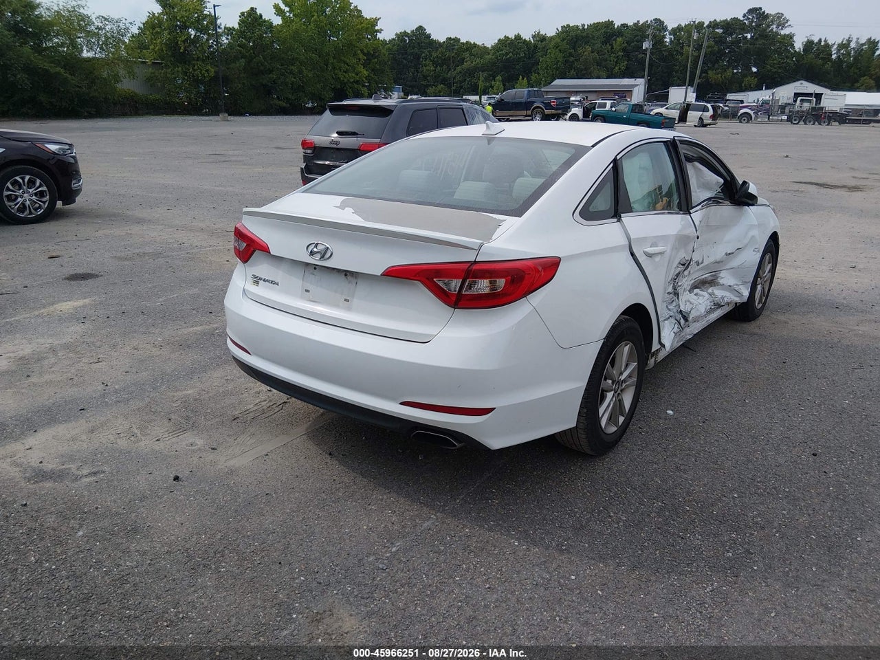 2016 HYUNDAI SONATA SE · 4/11