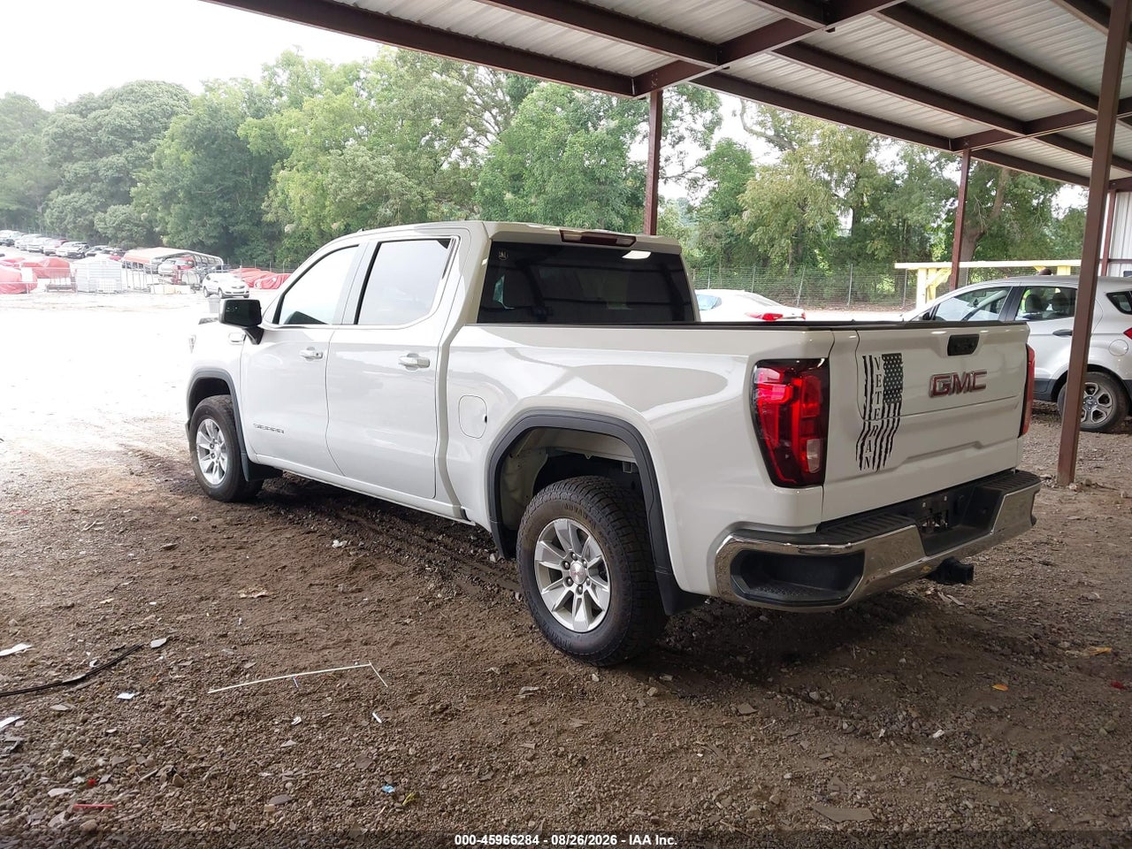 2024 GMC SIERRA 1500 2WD  SHORT BOX SLE · 3/11