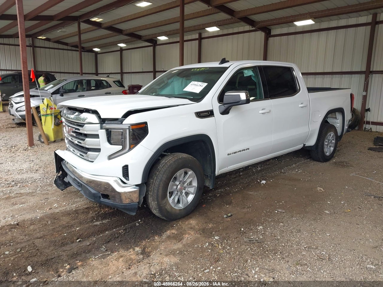 2024 GMC SIERRA 1500 2WD  SHORT BOX SLE · 2/11