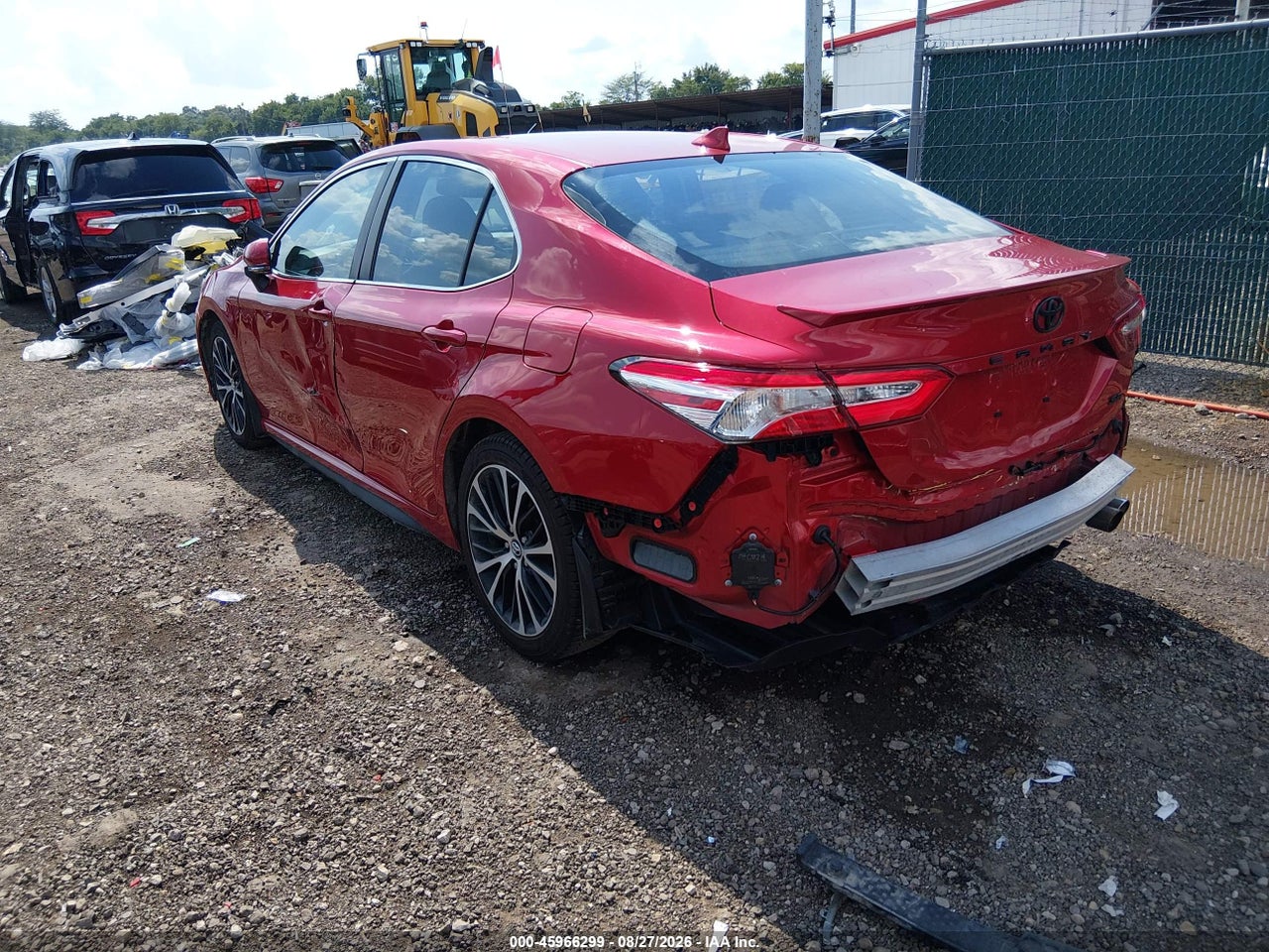 2020 TOYOTA CAMRY SE · 3/11