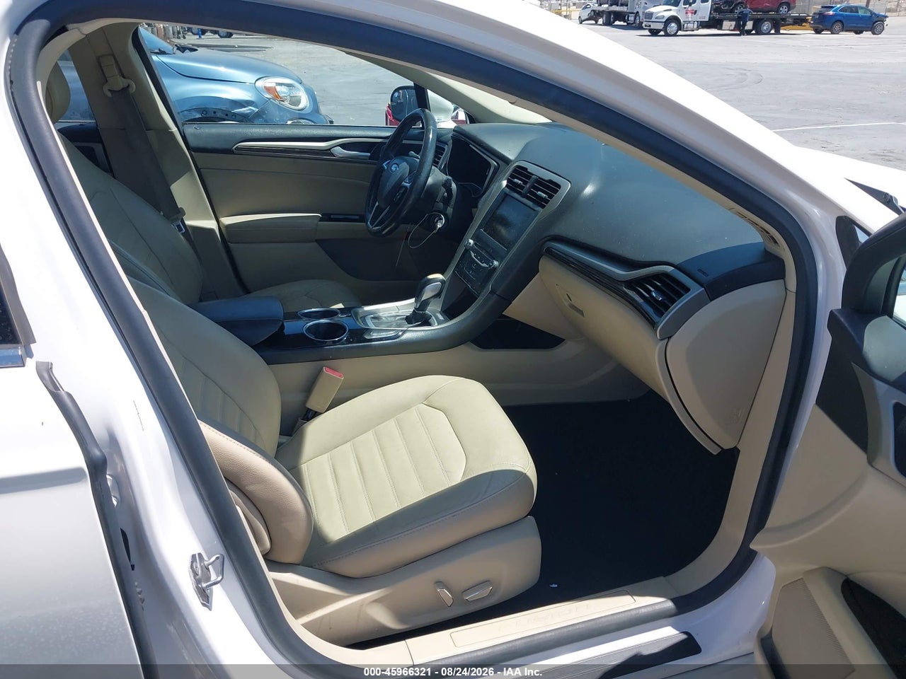 2013 FORD FUSION SE · 5/11