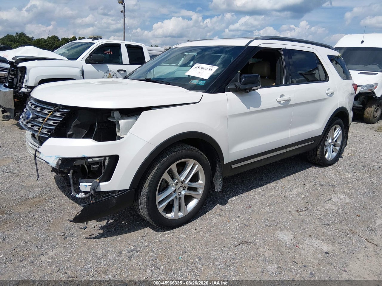 2016 FORD EXPLORER XLT · 2/11