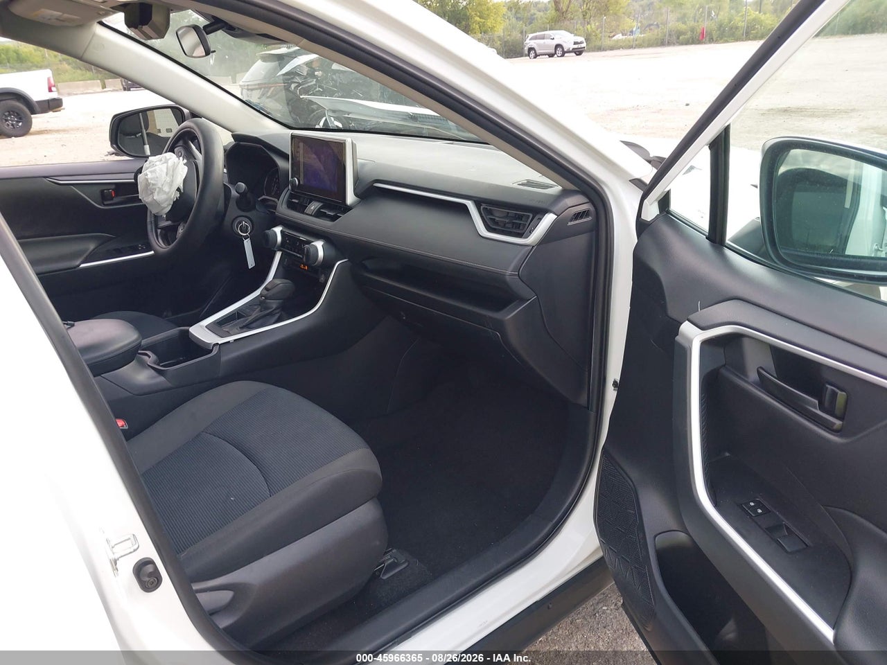 2024 TOYOTA RAV4 LE · 5/11