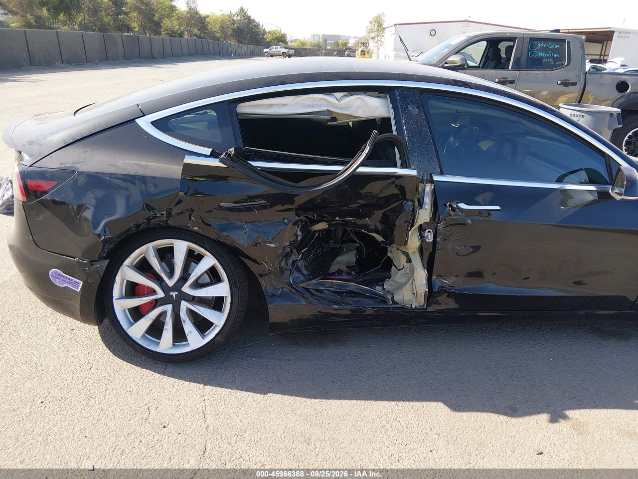 2018 TESLA MODEL 3 LONG RANGE/PERFORMANCE · 6/10
