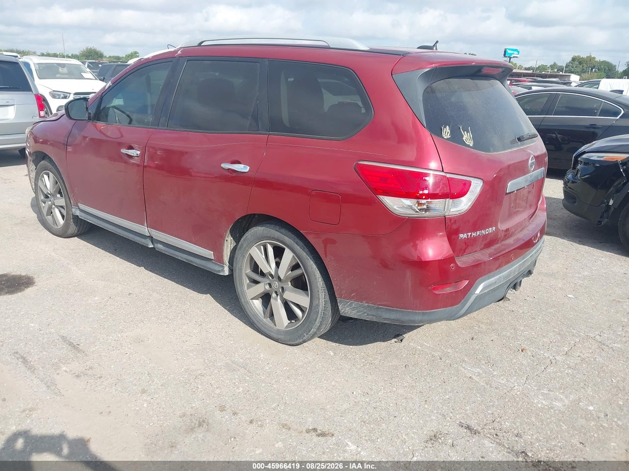 2014 NISSAN PATHFINDER PLATINUM · 3/11