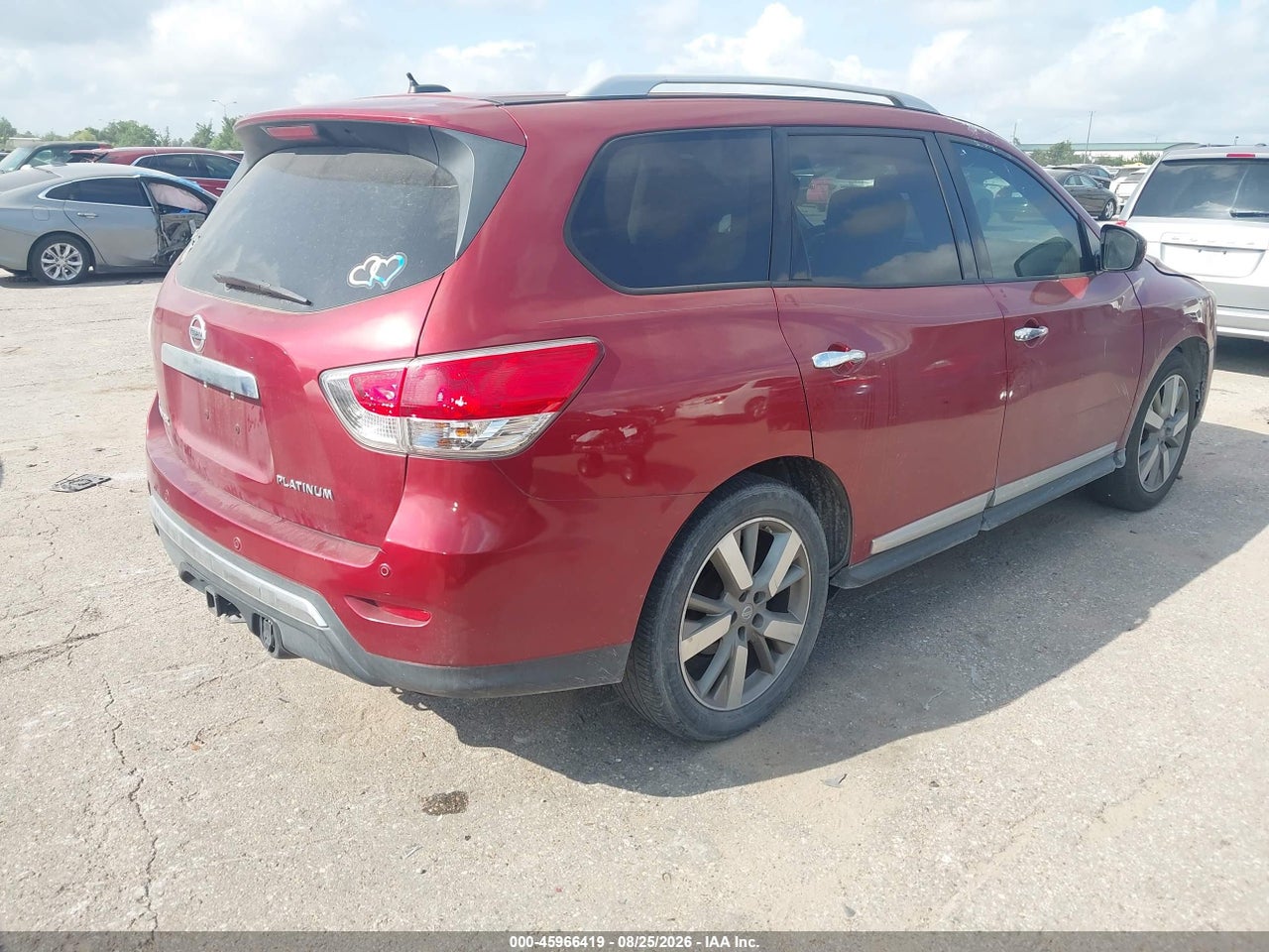2014 NISSAN PATHFINDER PLATINUM · 4/11