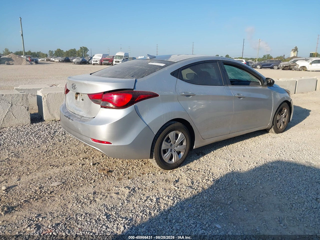 2016 HYUNDAI ELANTRA SE · 4/11