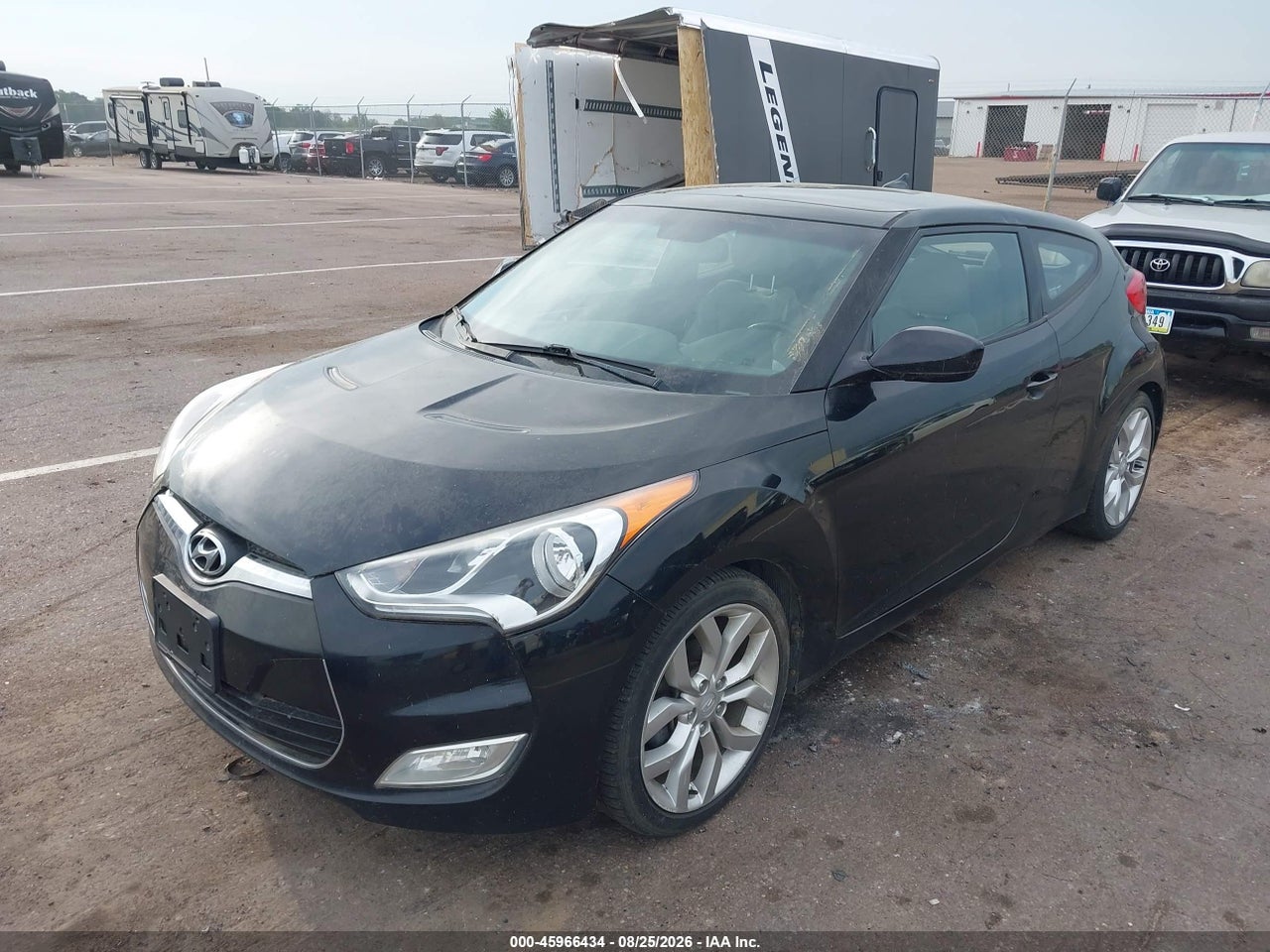 2013 HYUNDAI VELOSTER BASE W/GRAY · 2/11