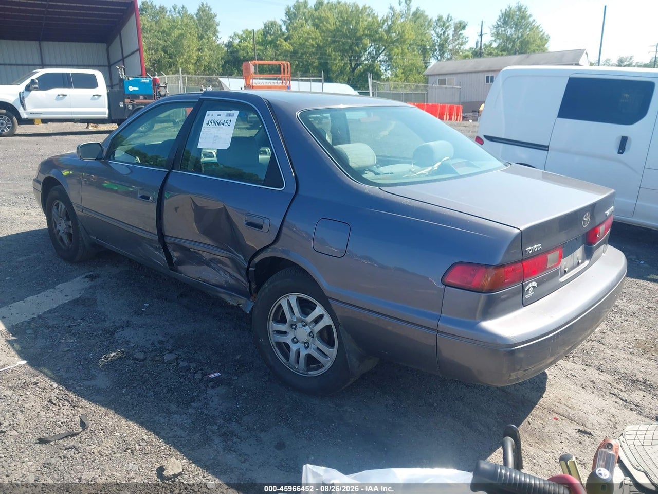 1999 TOYOTA CAMRY LE · 3/11