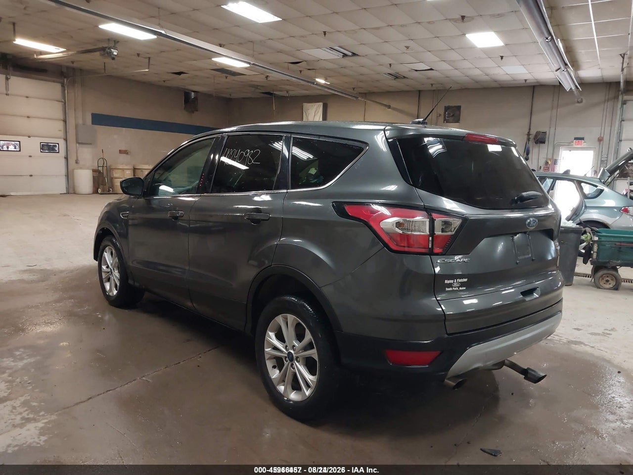 2017 FORD ESCAPE SE · 3/11
