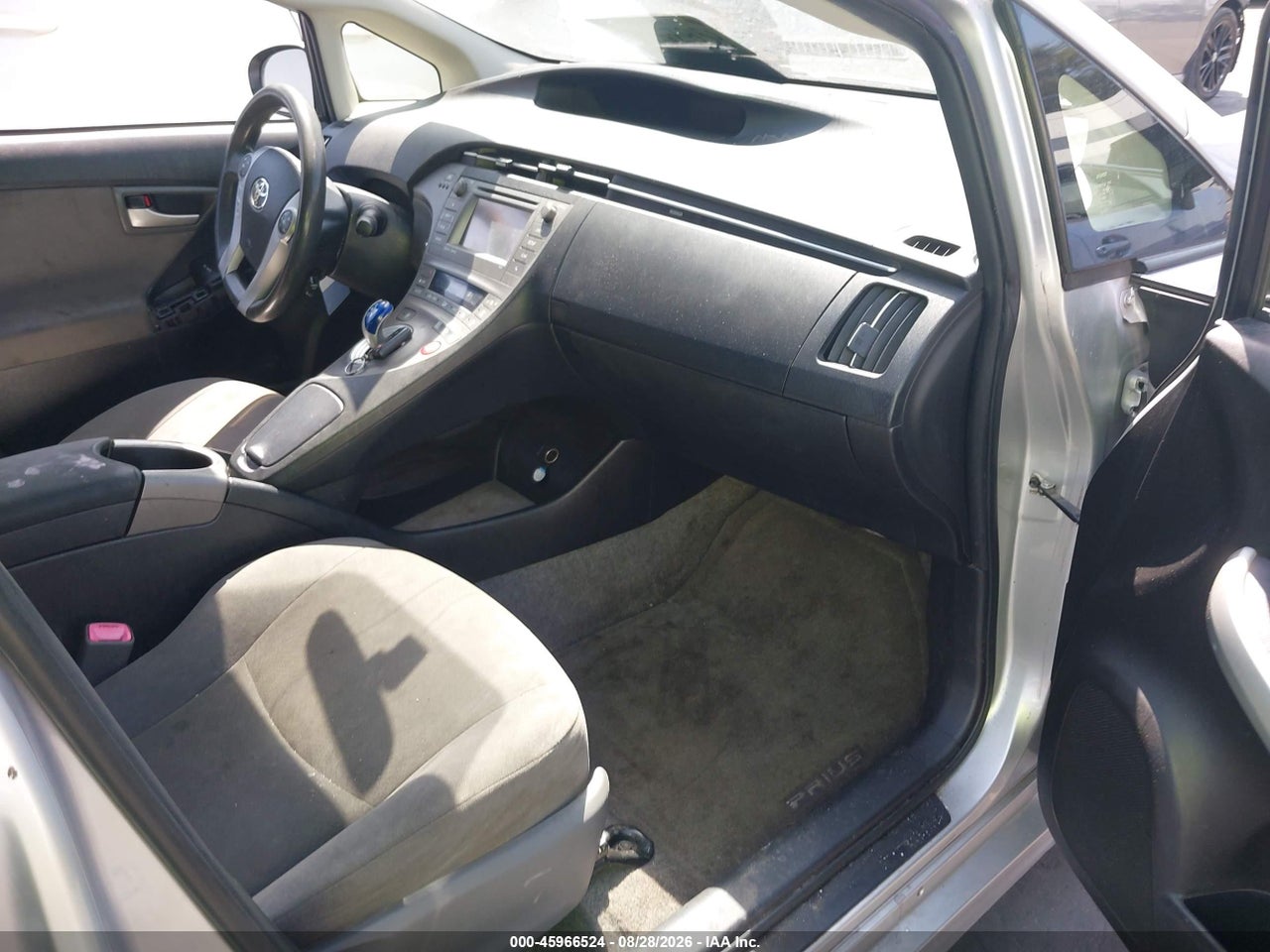 2013 TOYOTA PRIUS THREE · 5/11