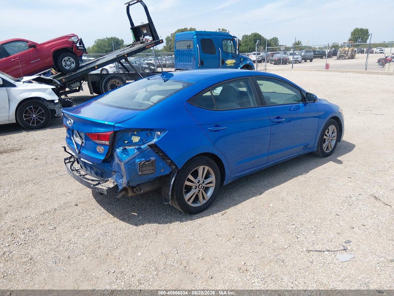 2017 HYUNDAI ELANTRA SE · 4/11