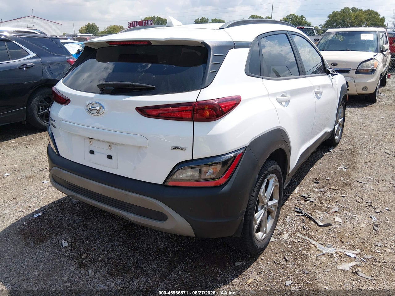 2022 HYUNDAI KONA SEL · 4/11