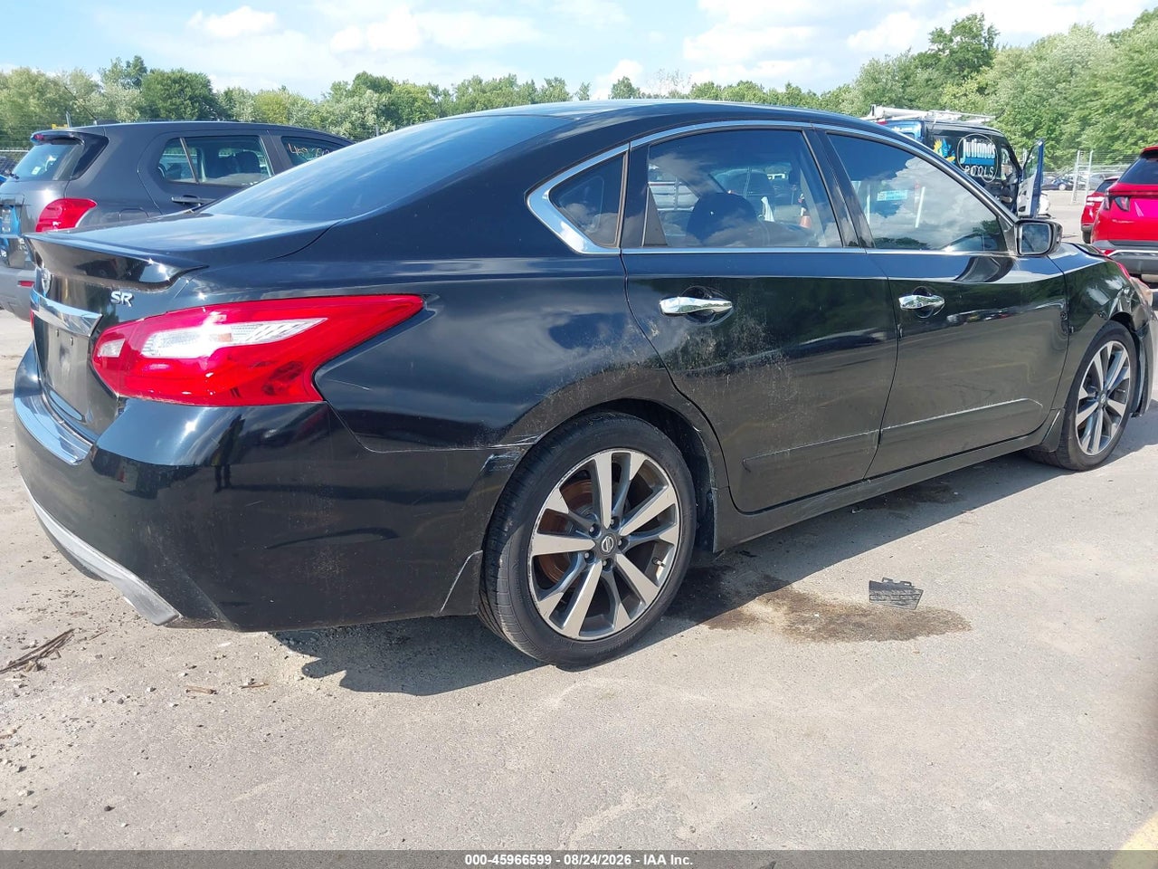 2016 NISSAN ALTIMA 2.5 SR · 4/11