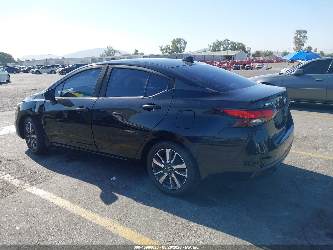 2020 NISSAN VERSA SV XTRONIC CVT · 3/11
