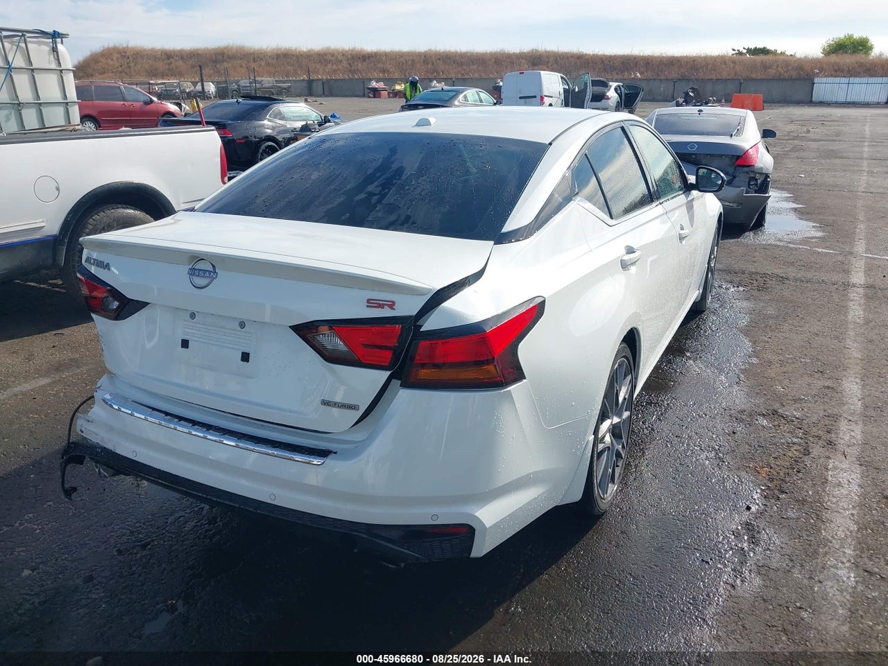2023 NISSAN ALTIMA SR VC-TURBO FWD · 4/11