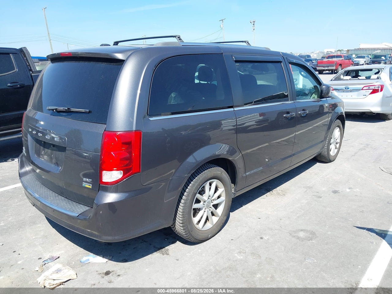 2018 DODGE GRAND CARAVAN SXT · 4/11