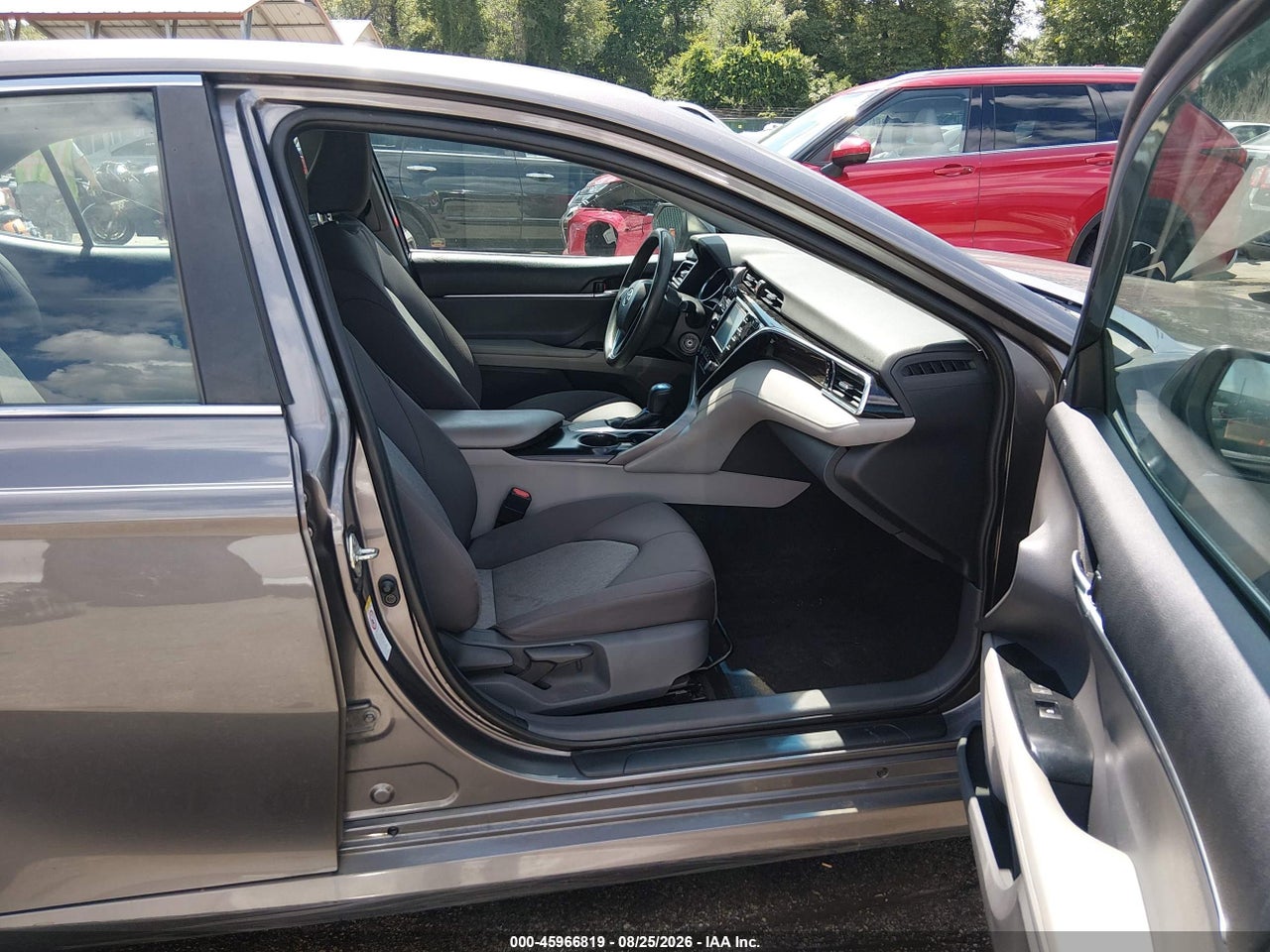2018 TOYOTA CAMRY LE · 5/11
