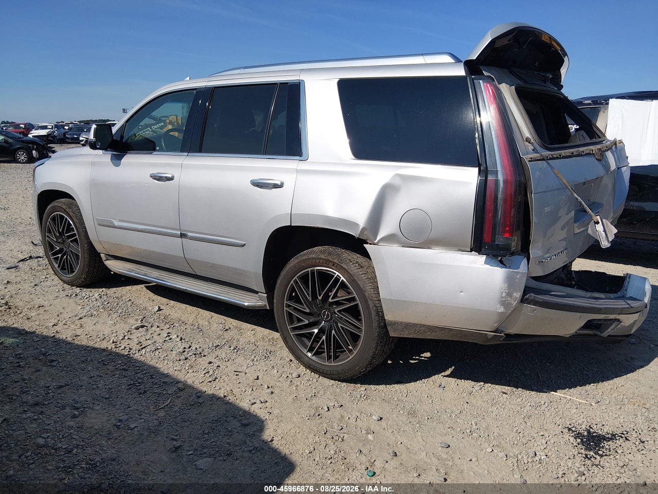 2015 CADILLAC ESCALADE LUXURY · 3/11