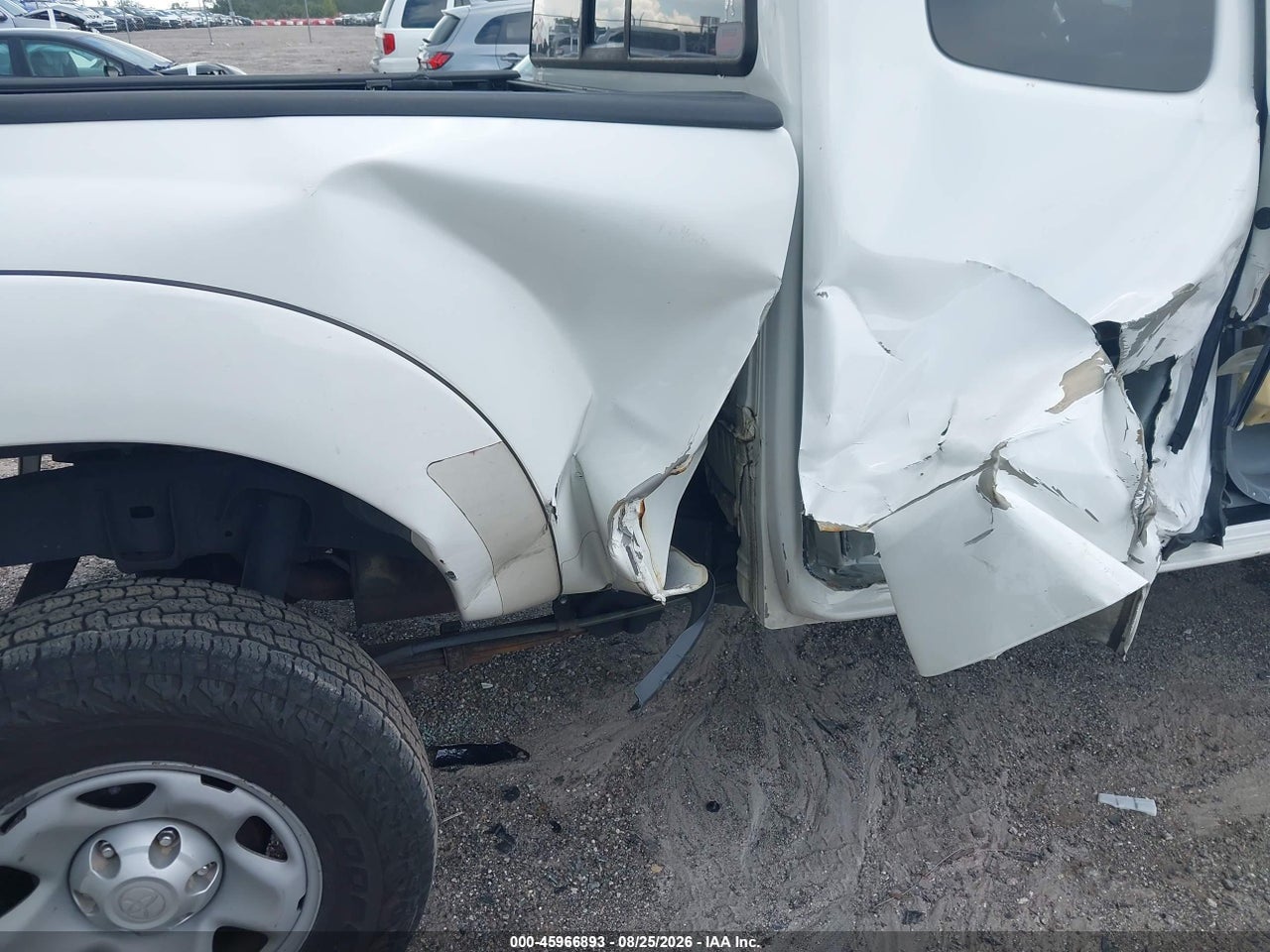 2013 TOYOTA TACOMA · 6/11